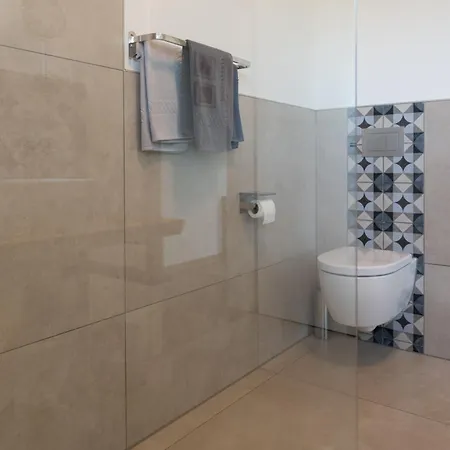 アパート Eifel Eichen ニデッケン